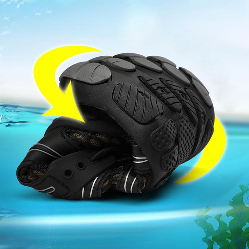 Men Water Shoes Upstream Sneakers Outdoor Hiking Fishing Aqua Beach Shoes Seaside Barefoot Sports Gym Shoes Breathable Plus Size